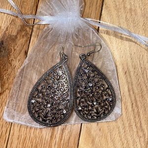 Lightweight silver drop earrings
